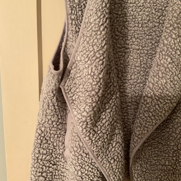 Thread and Supply Women's Sherpa Open Front Vest  Size Large Gray - Picture 7 of 9